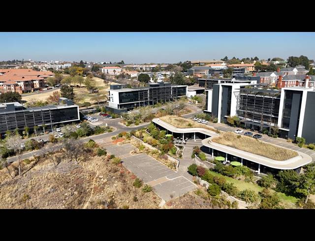 4,456M² OFFICE TO LET IN BRYANSTON
